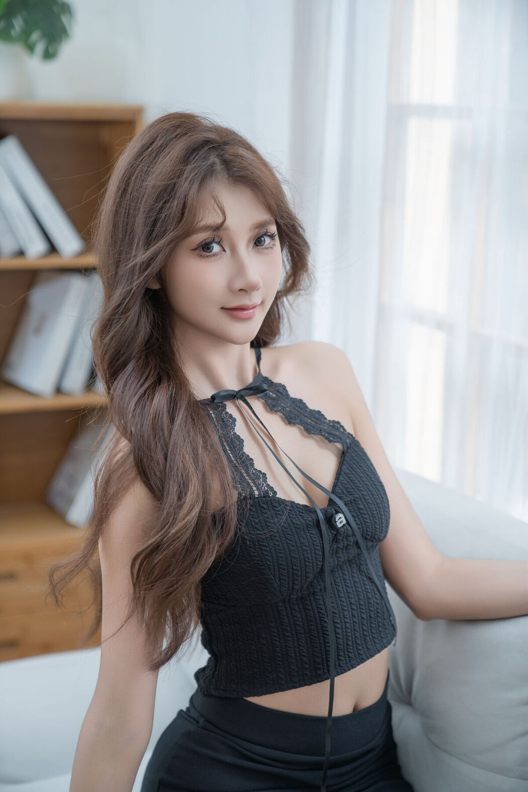 YiTuYu艺图语 Vol.8245 晓文 (29P)