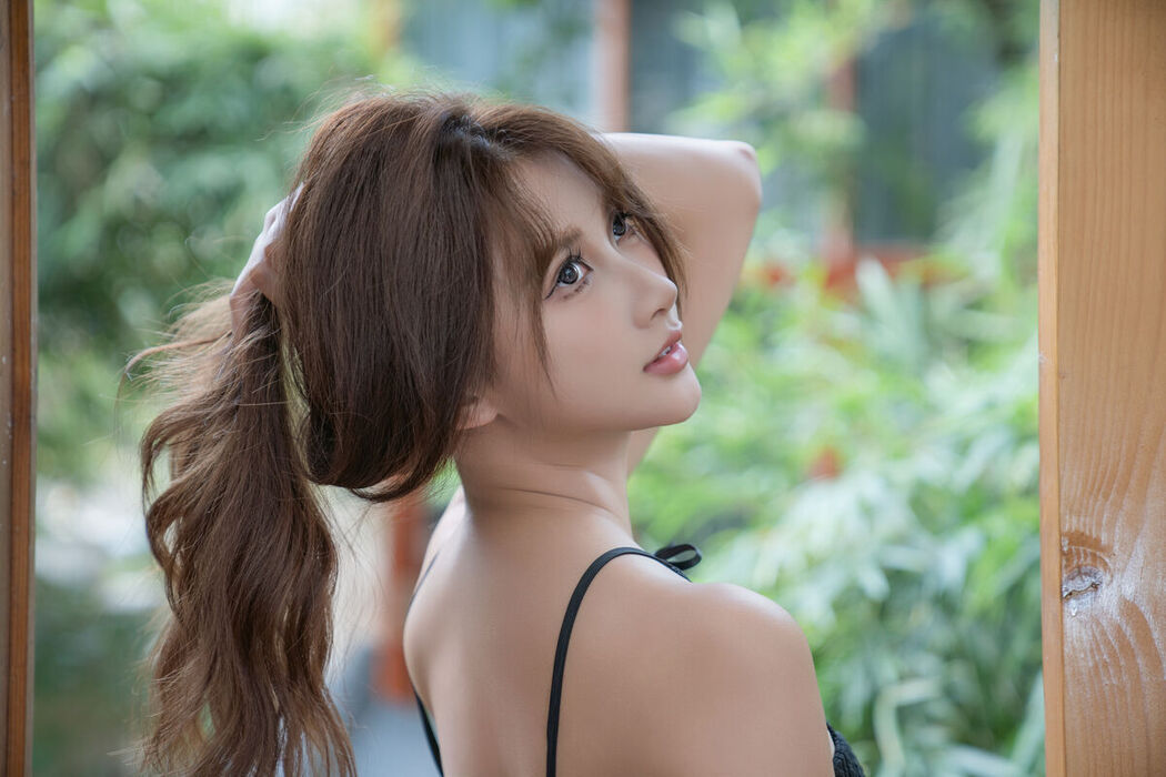 YiTuYu艺图语 Vol.8245 晓文 (29P)