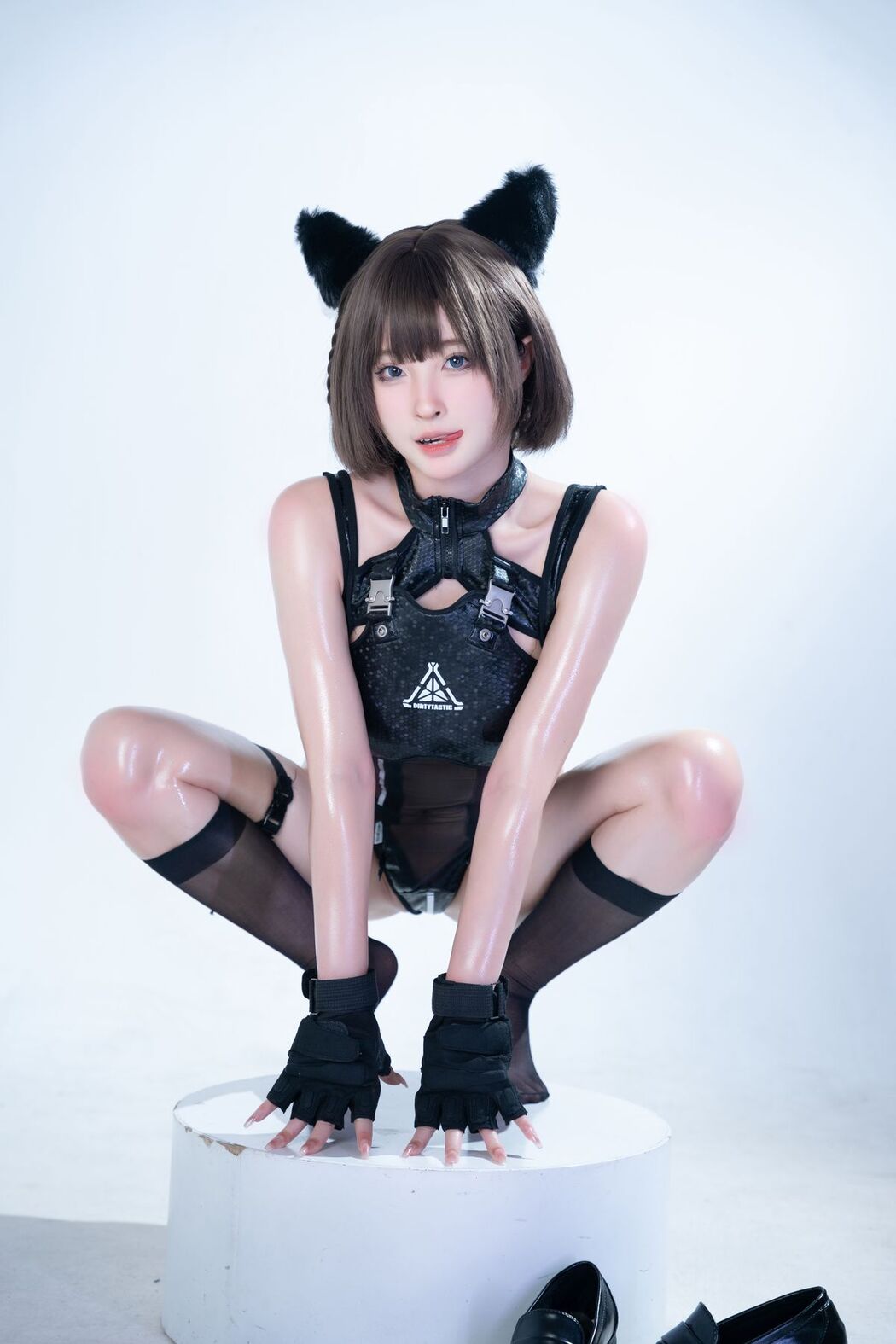 Coser@幼愛Youmeko – 喵武 (76P – 1V)