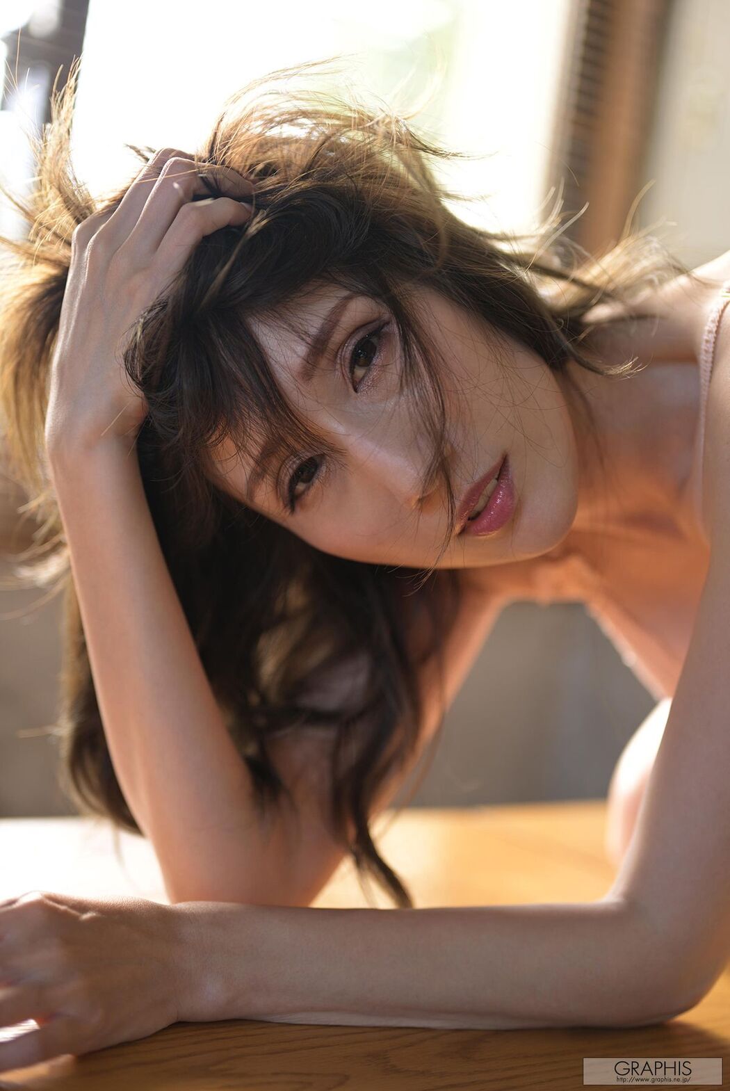 JP JULIA – Graphis Gals No.555 Majesty Part01 (72P)
