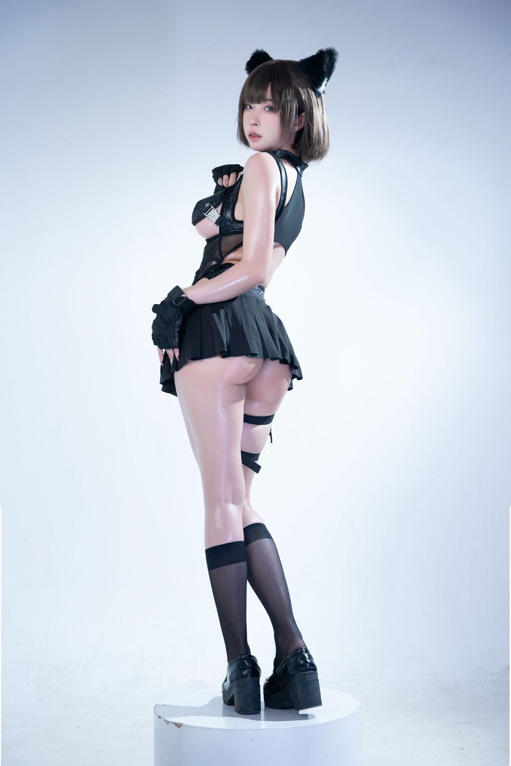 Coser@幼愛Youmeko – 喵武 (76P – 1V)