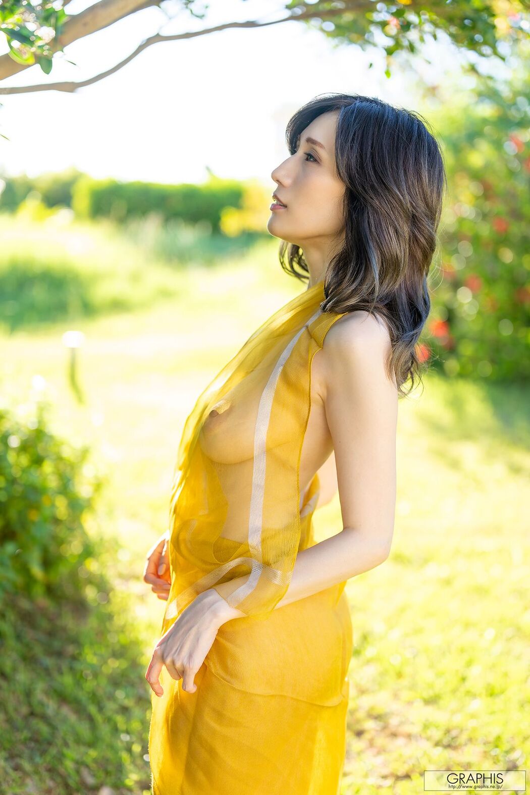 JP JULIA – Graphis Gals No.555 Majesty Part01 (72P)