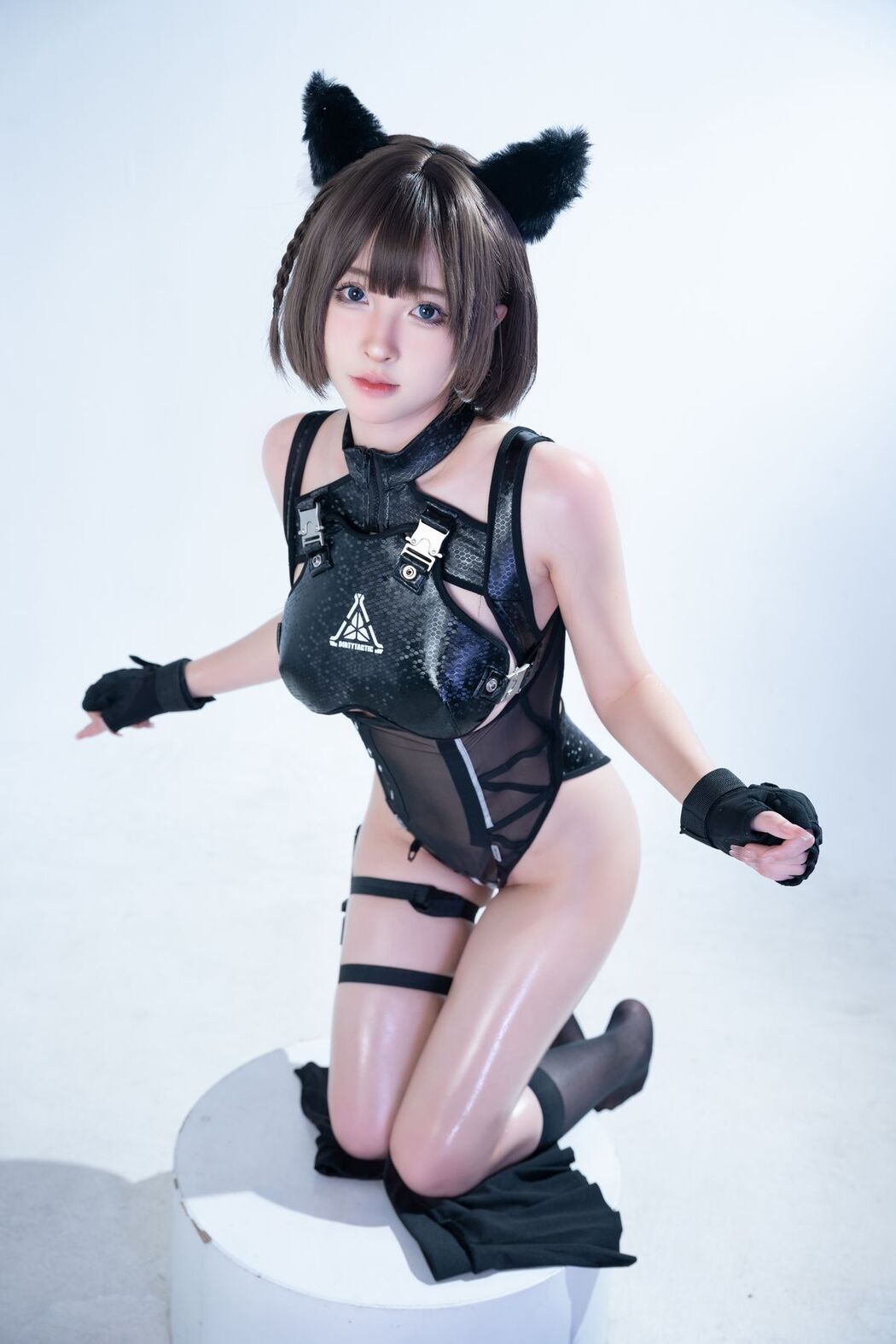 Coser@幼愛Youmeko – 喵武 (76P – 1V)