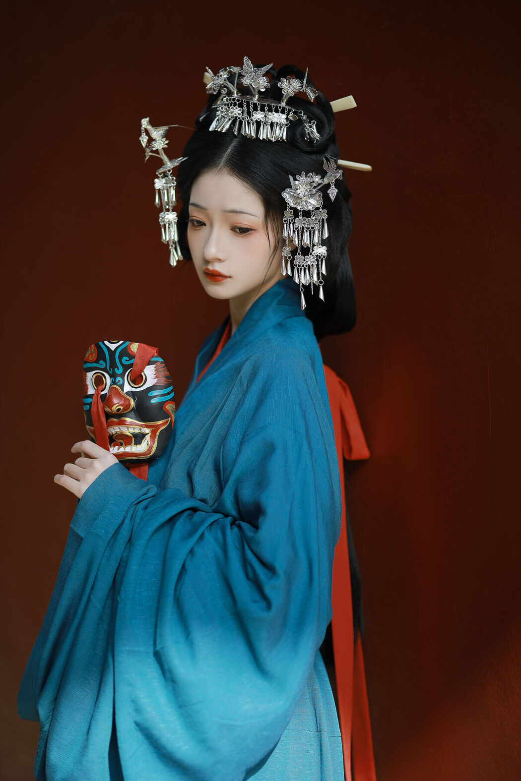 YiTuYu艺图语 Vol.8249 小呆同学 (21P)