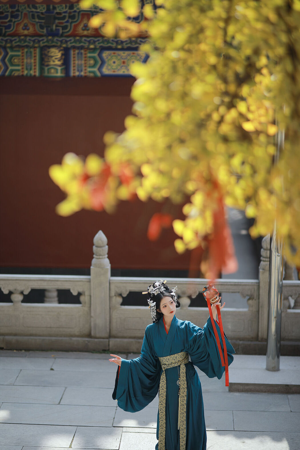 YiTuYu艺图语 Vol.8249 小呆同学 (21P)