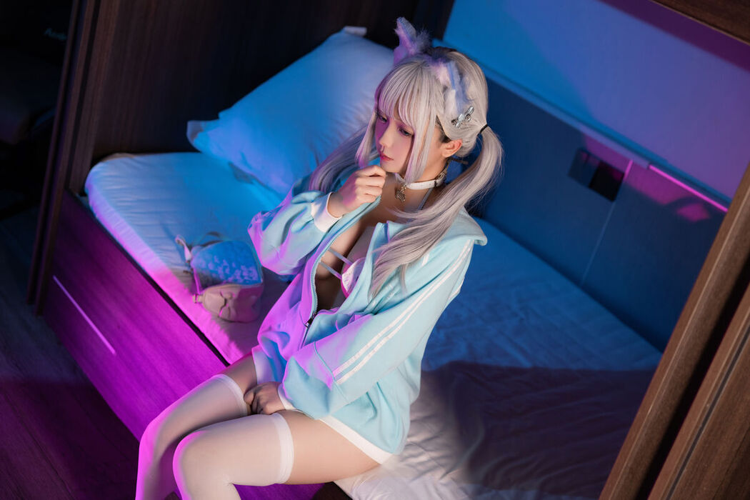 Coser@日奈娇 – 与网友的线下见面 Part01 (69P – 11V)
