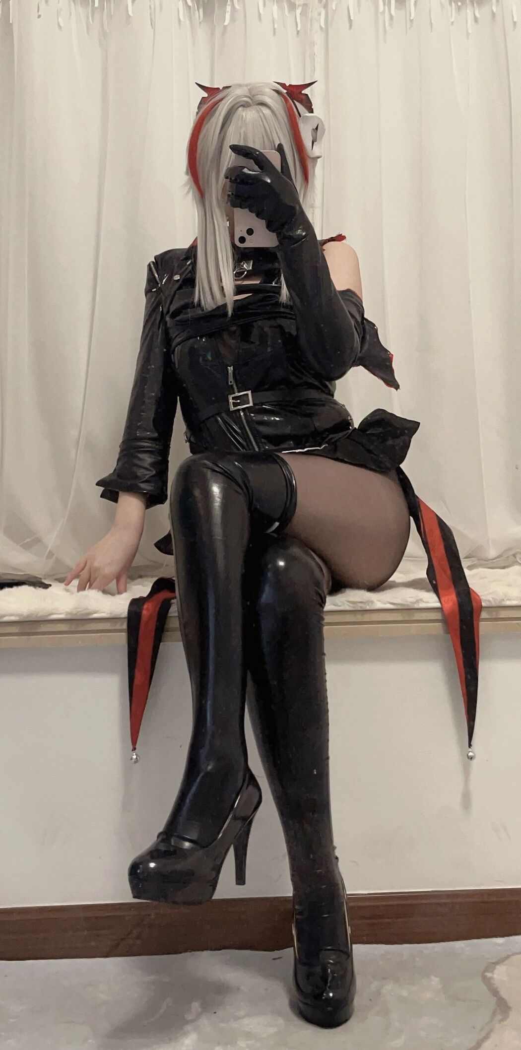 Coser@疯猫ss – 2024年01月 Fantia 会员订阅 (80P)