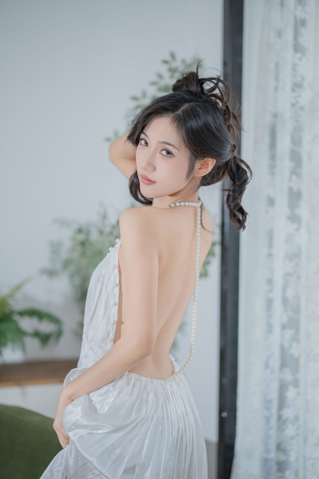 YiTuYu艺图语 Vol.8252 o1ne万 (26P)
