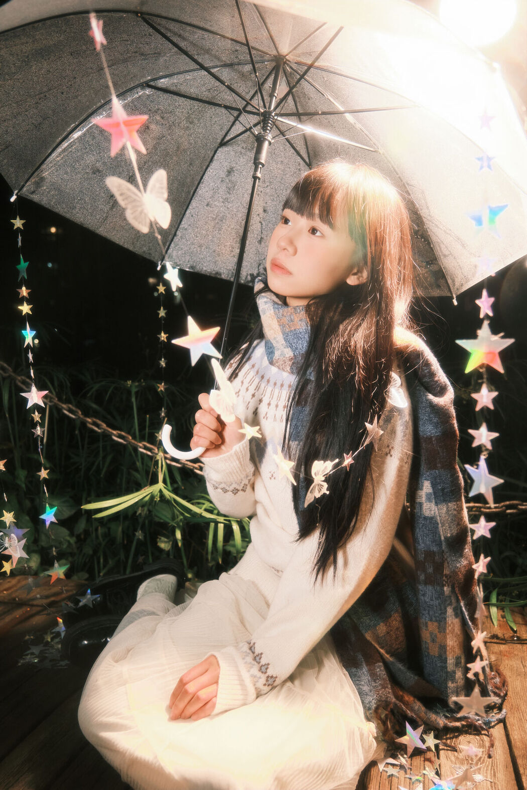 YiTuYu艺图语 Vol.8253 是三金呀 (23P)