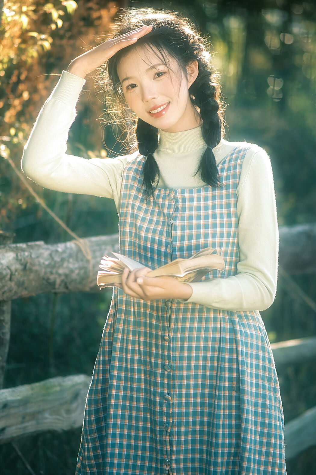 YiTuYu艺图语 Vol.8254 乐意李 (22P) Cover Photo