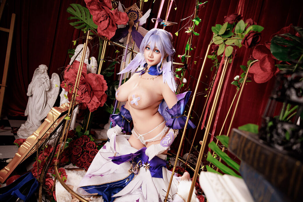 Coser@阿雪雪 &#8211; 崩坏 星穹铁道 知更鸟 (91P)