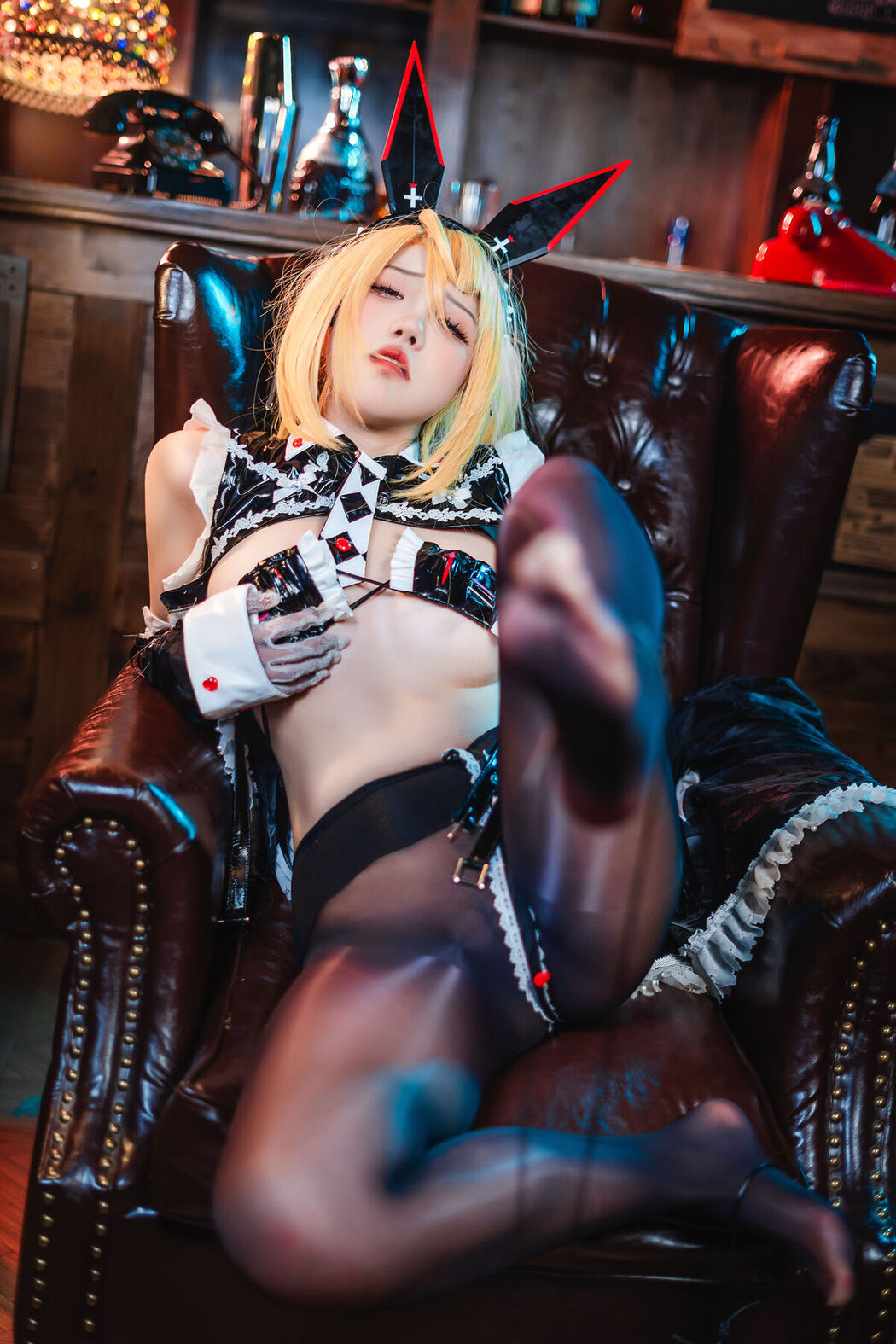 Coser@阿薰kaOri &#8211; 咎瓦尤斯 (72P &#8211; 4V)