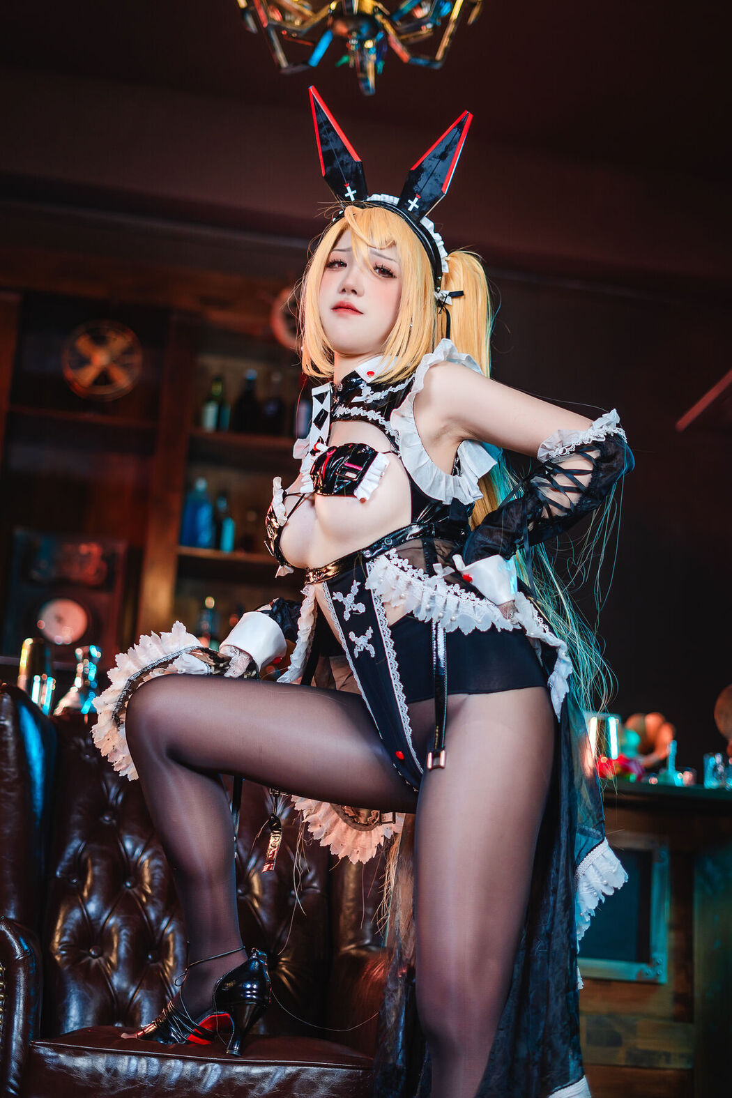 Coser@阿薰kaOri – 咎瓦尤斯 (72P – 4V)