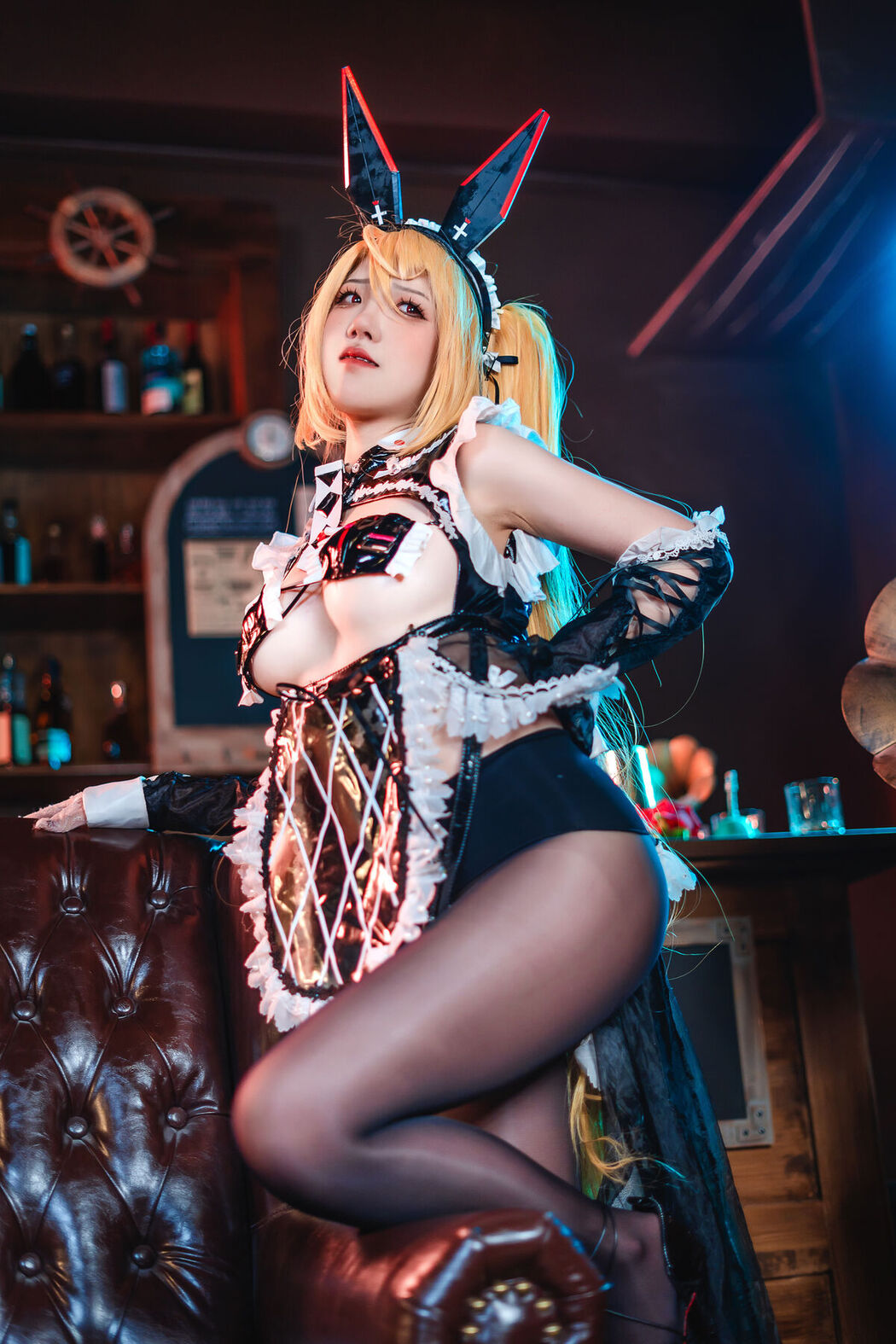 Coser@阿薰kaOri &#8211; 咎瓦尤斯 (72P &#8211; 4V)