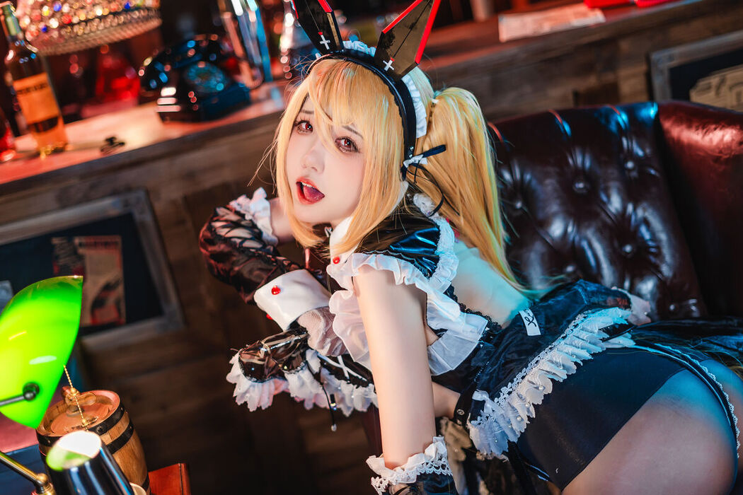 Coser@阿薰kaOri &#8211; 咎瓦尤斯 (72P &#8211; 4V)