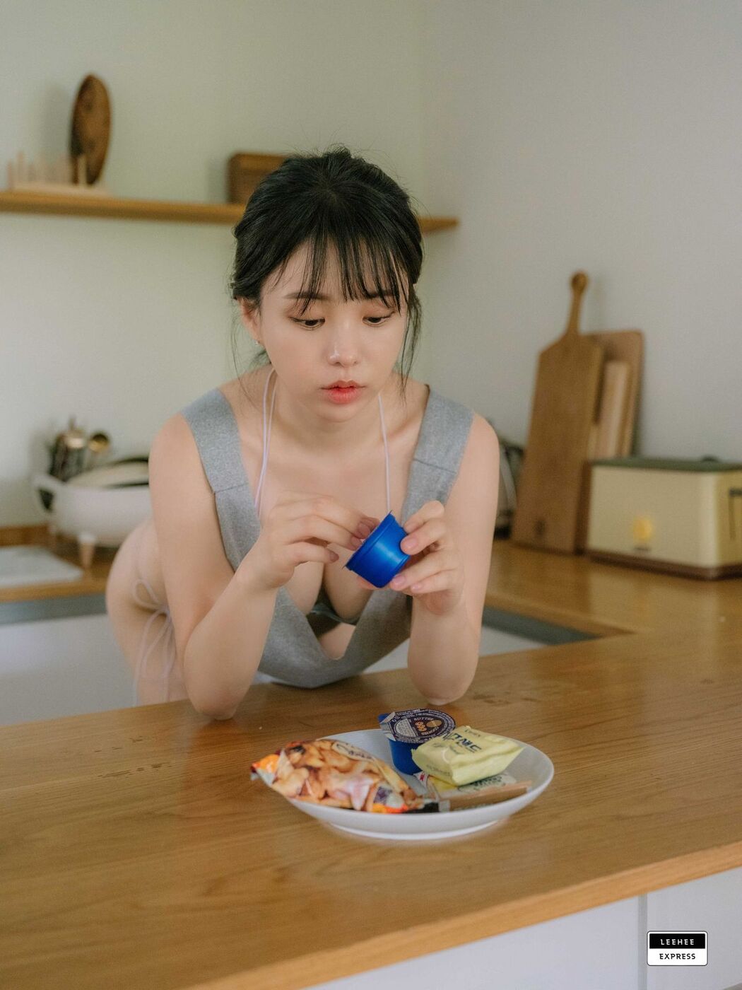 LE LEND-037 Yuri 유리 (66P)