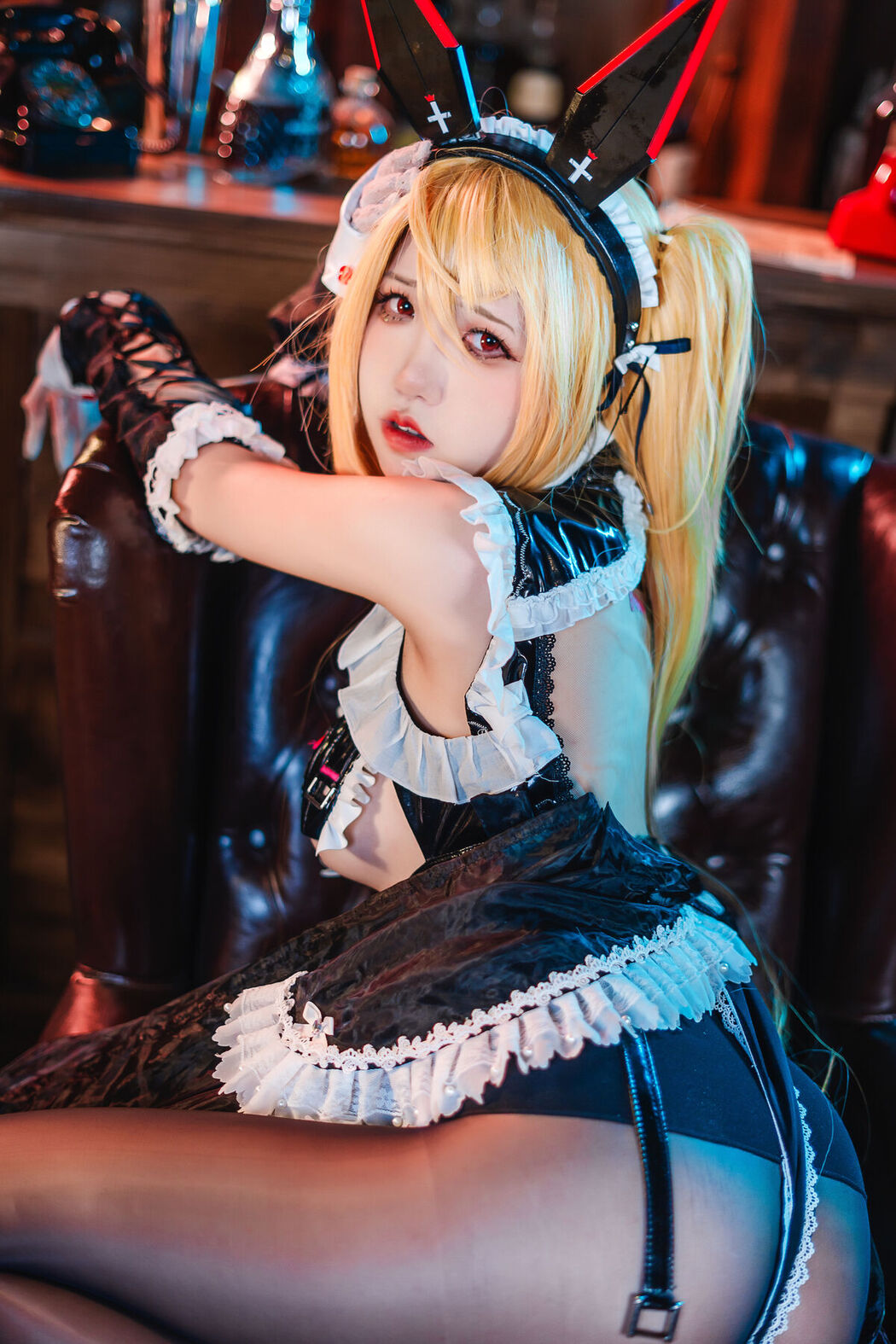 Coser@阿薰kaOri &#8211; 咎瓦尤斯 (72P &#8211; 4V)