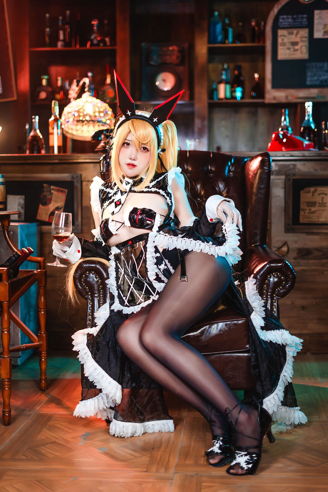 Coser@阿薰kaOri – 咎瓦尤斯 (72P – 4V)