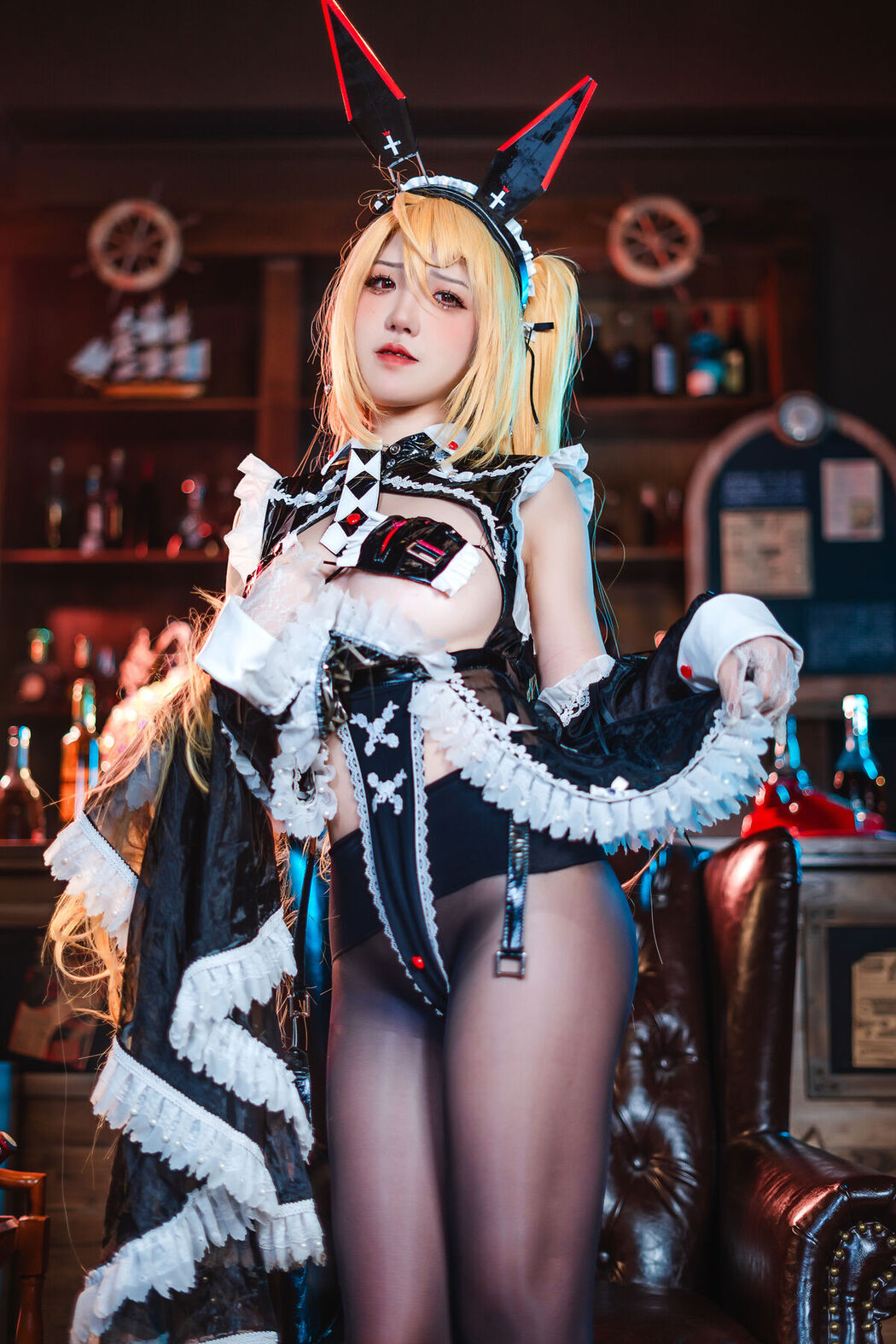 Coser@阿薰kaOri &#8211; 咎瓦尤斯 (72P &#8211; 4V)