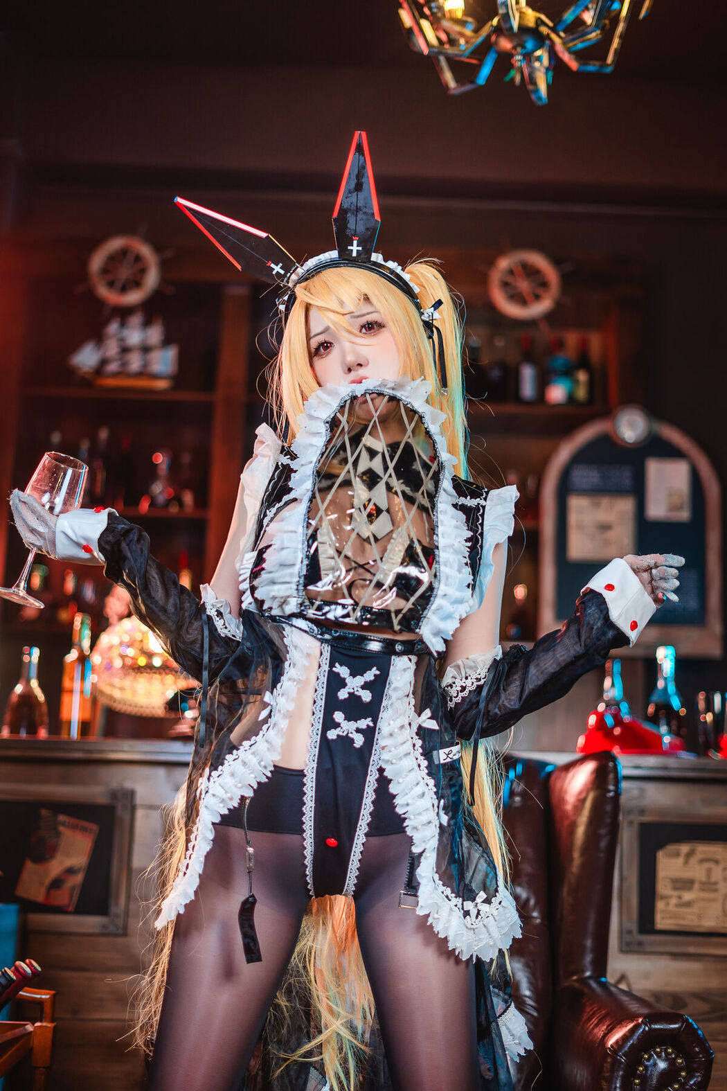 Coser@阿薰kaOri &#8211; 咎瓦尤斯 (72P &#8211; 4V)
