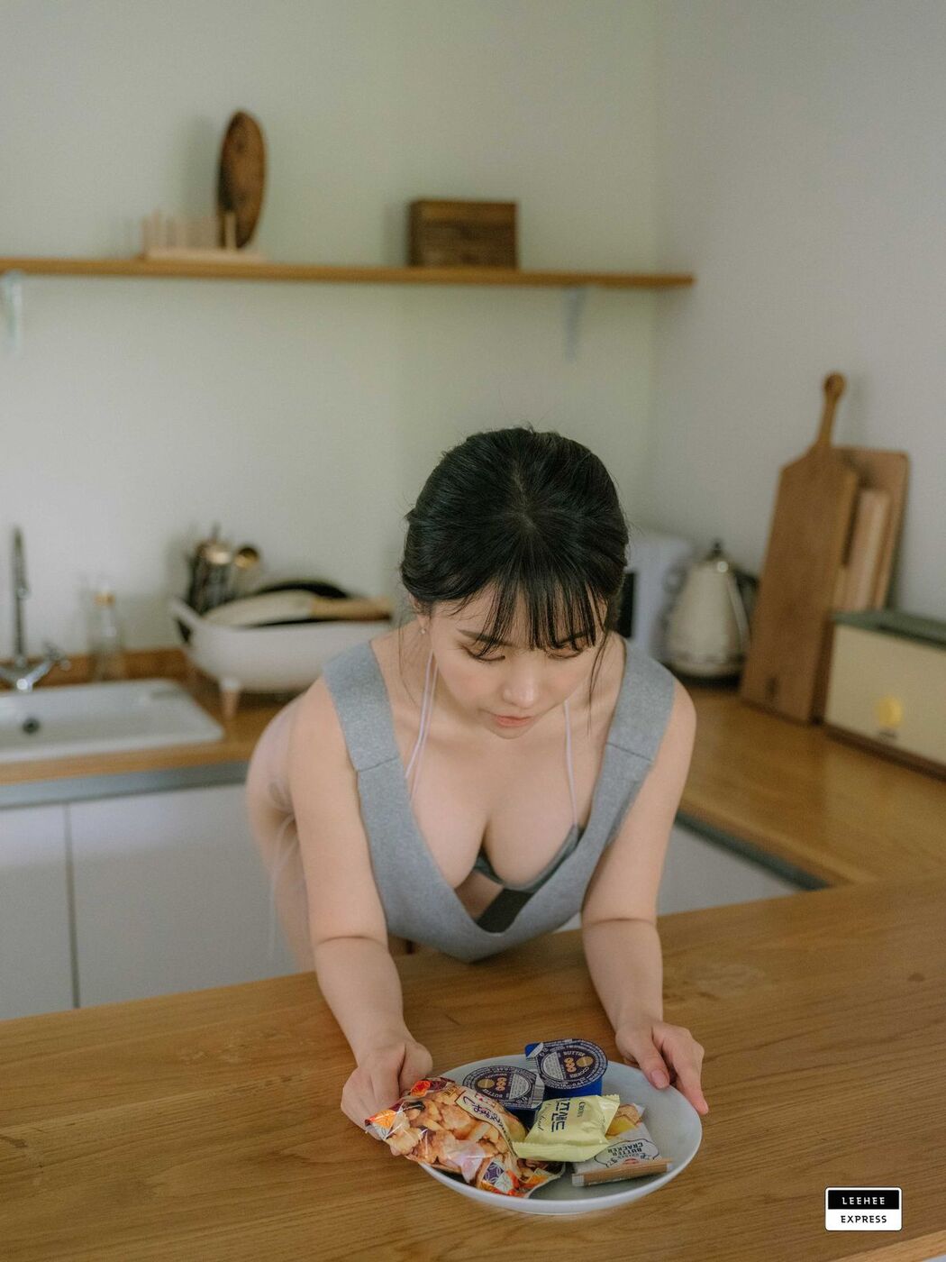 LE LEND-037 Yuri 유리 (66P)