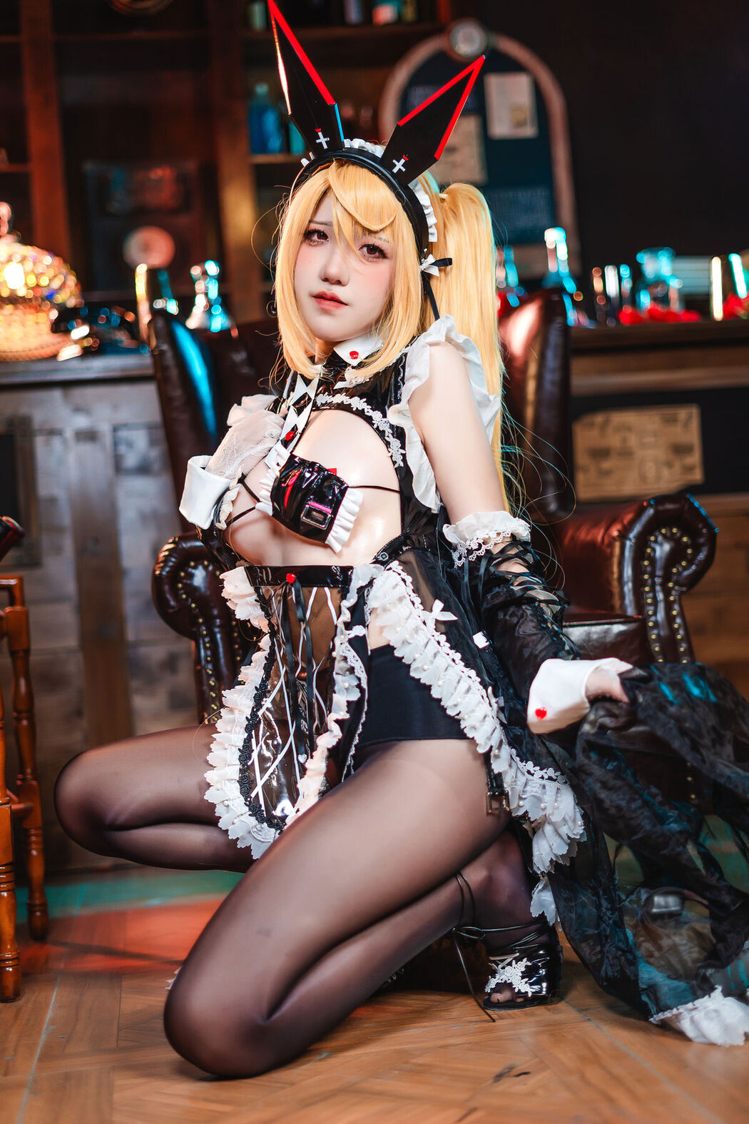 Coser@阿薰kaOri – 咎瓦尤斯 (72P – 4V)
