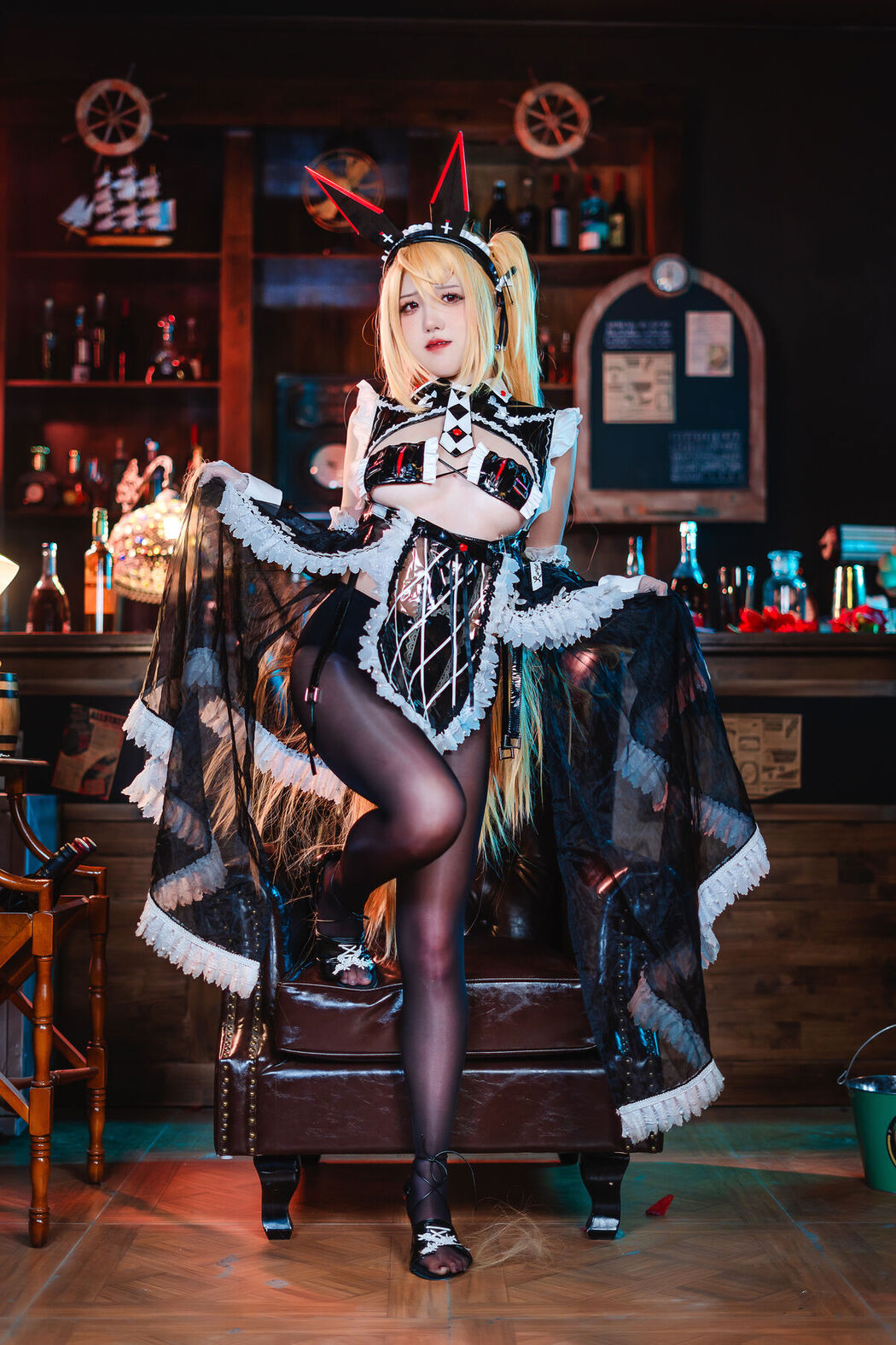 Coser@阿薰kaOri &#8211; 咎瓦尤斯 (72P &#8211; 4V)