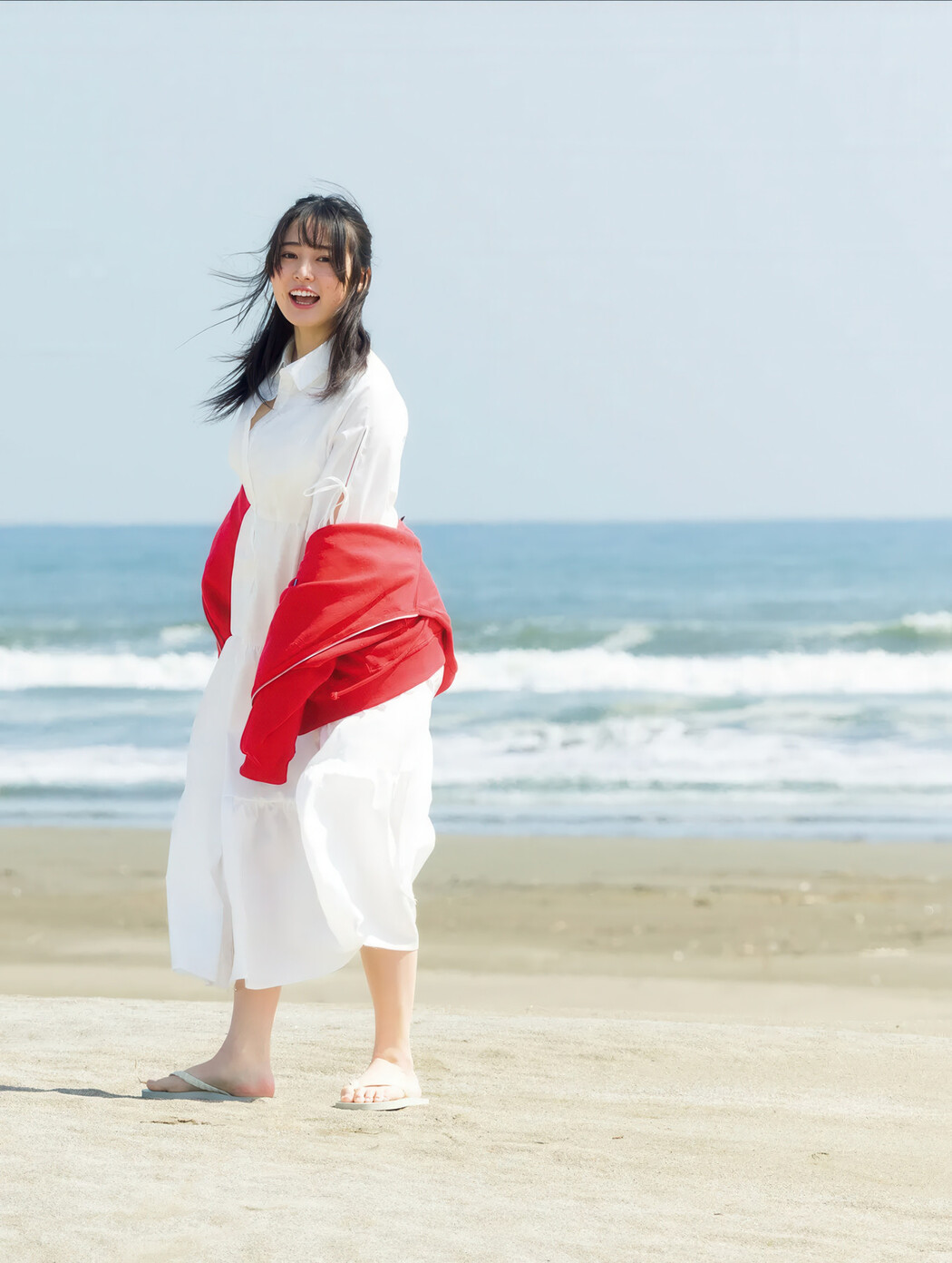 Miu Shirahama 白濱美兎, FRIDAY 2025.06.06-13 (フライデー 2025年6月06-13日号)