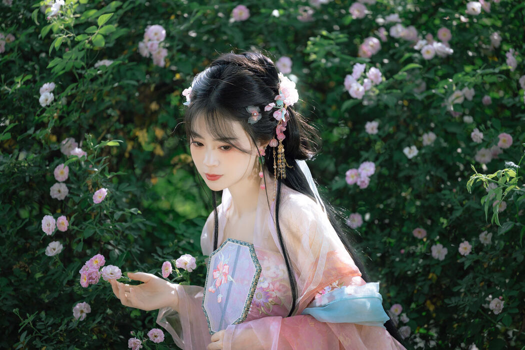 YiTuYu艺图语 Vol.8255 安风 (22P)