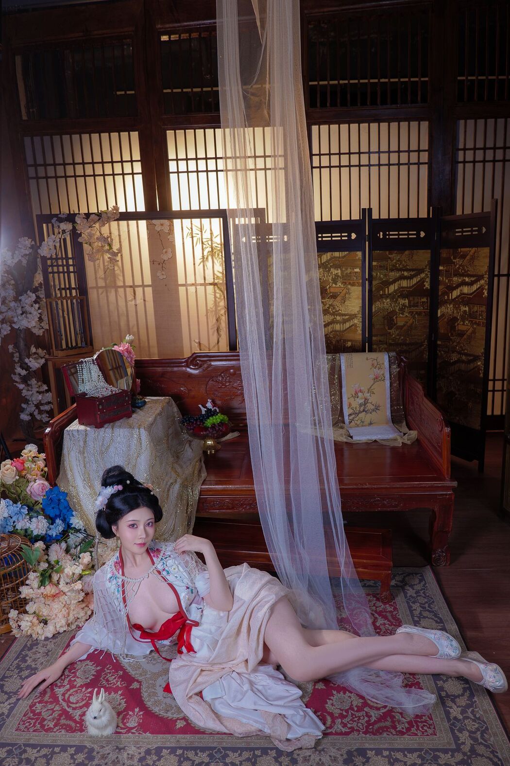 Coser@年年Nnian – 广寒宫 (81P)