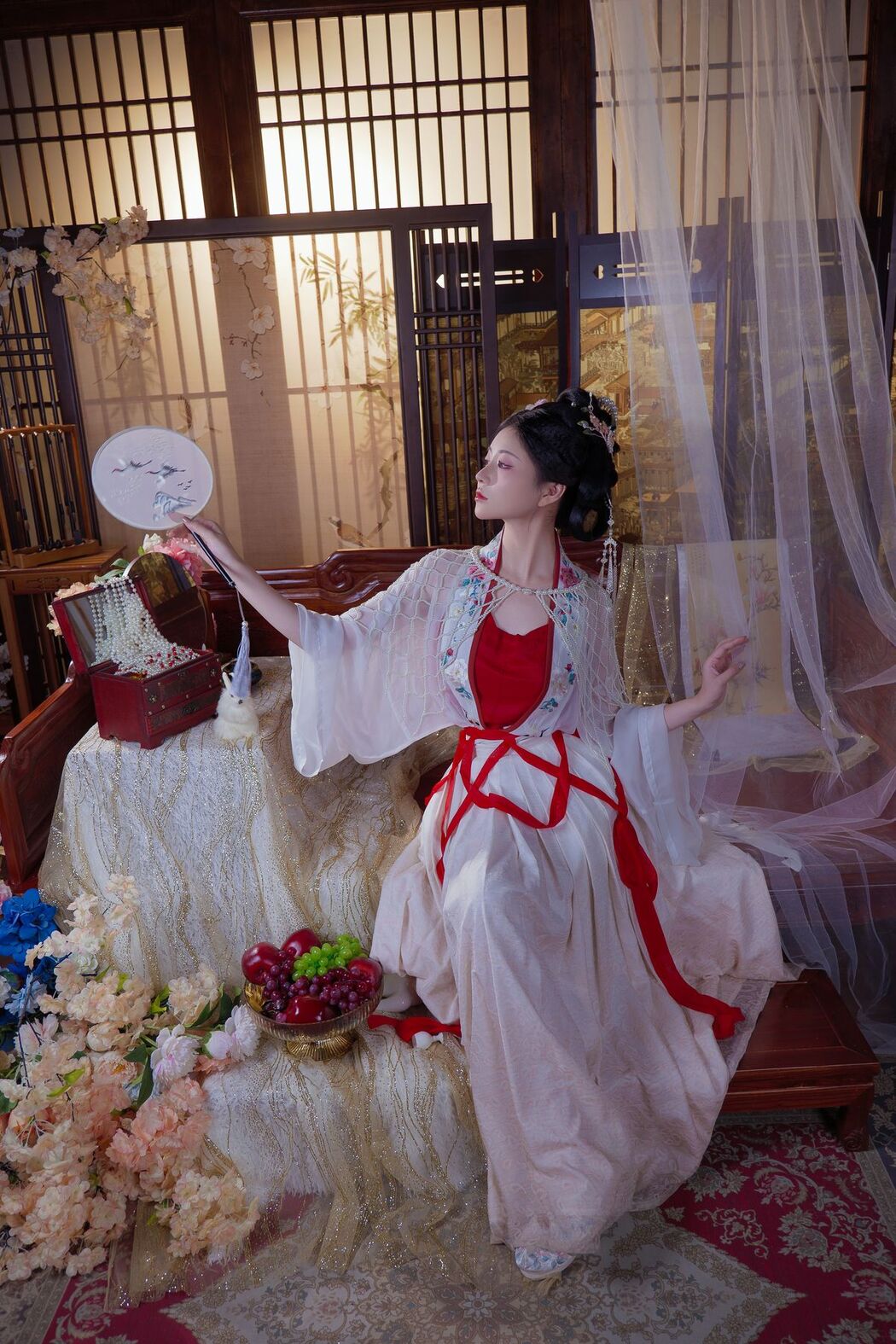 Coser@年年Nnian – 广寒宫 (81P)