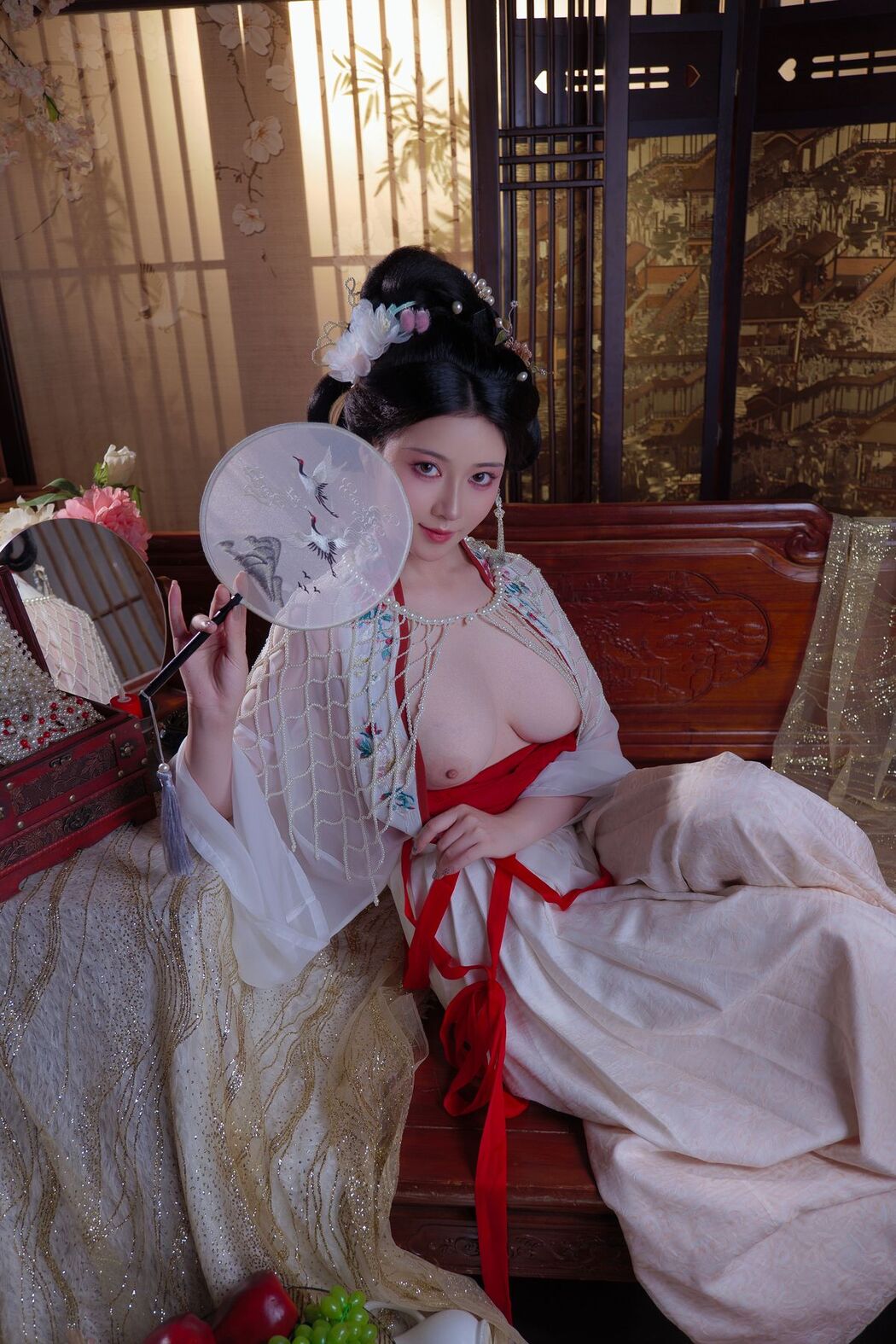 Coser@年年Nnian – 广寒宫 (81P)