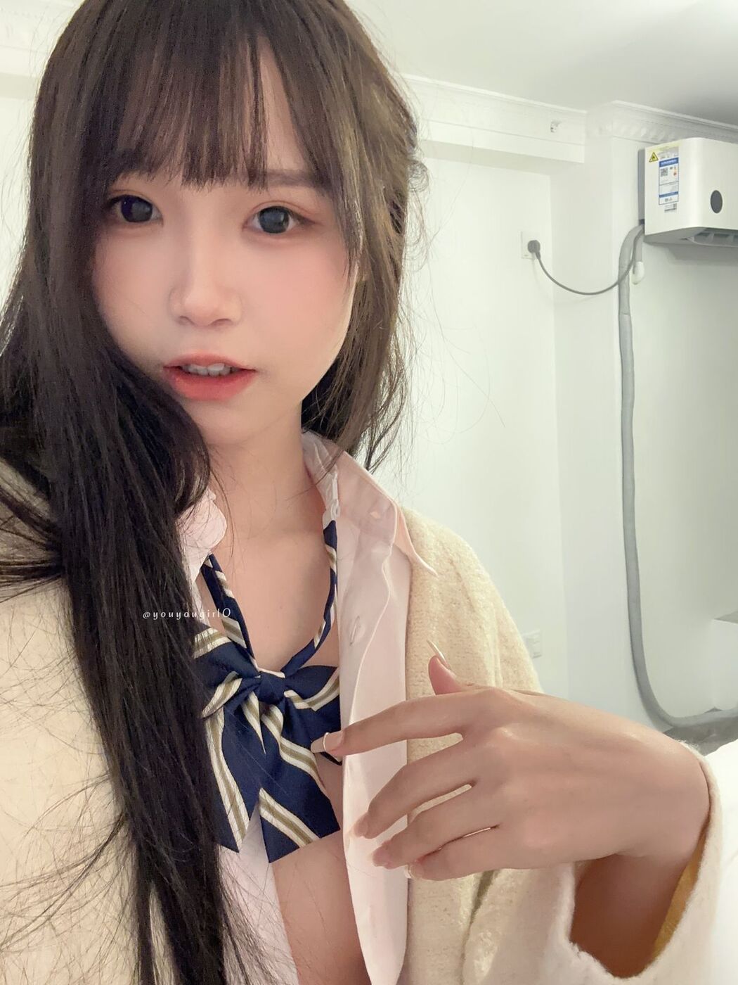 Coser@neko酱 – 黑丝吊带袜 (75P)