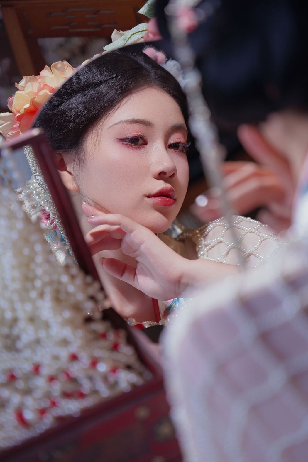 Coser@年年Nnian – 广寒宫 (81P)