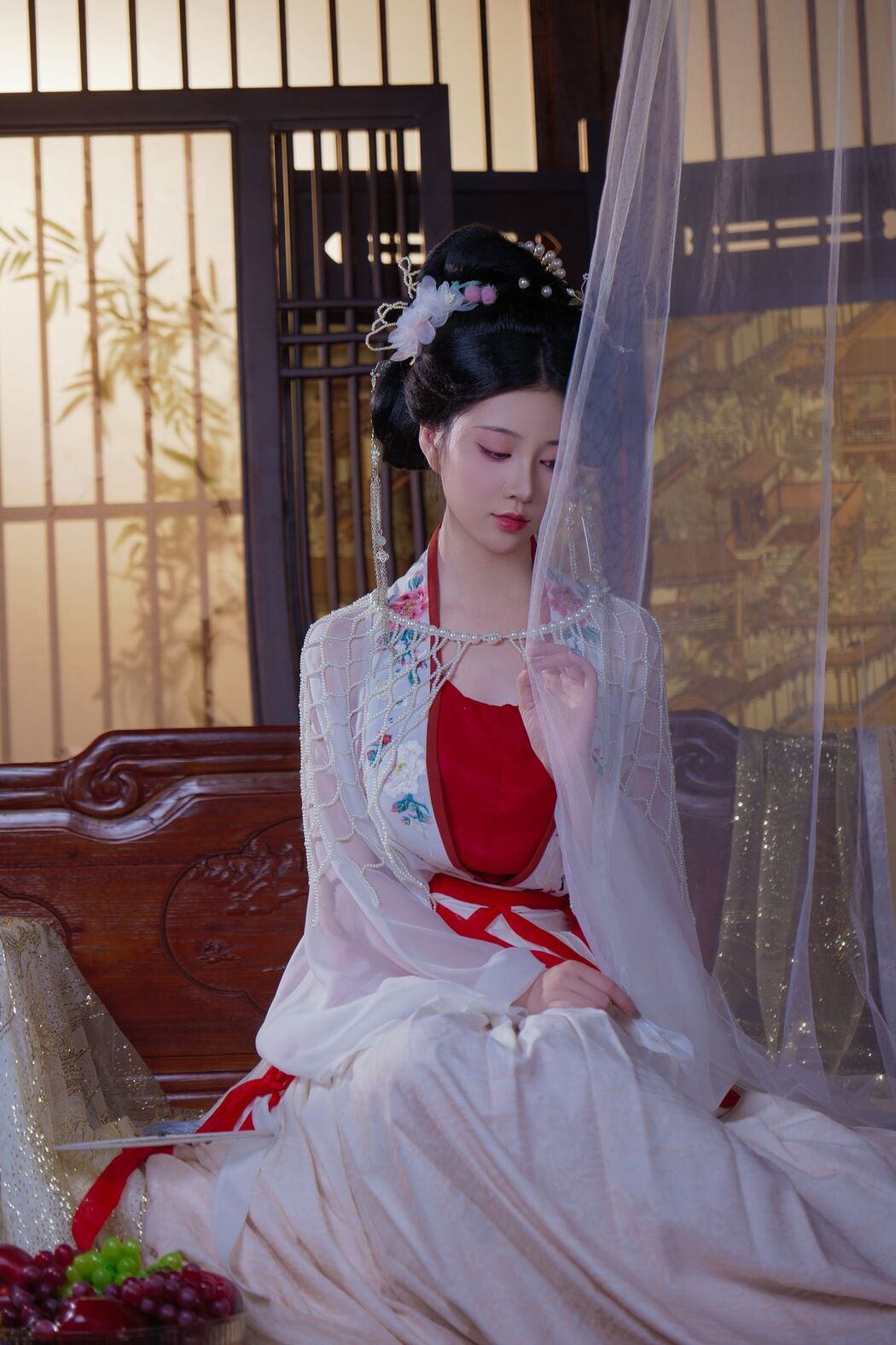 Coser@年年Nnian – 广寒宫 (81P)