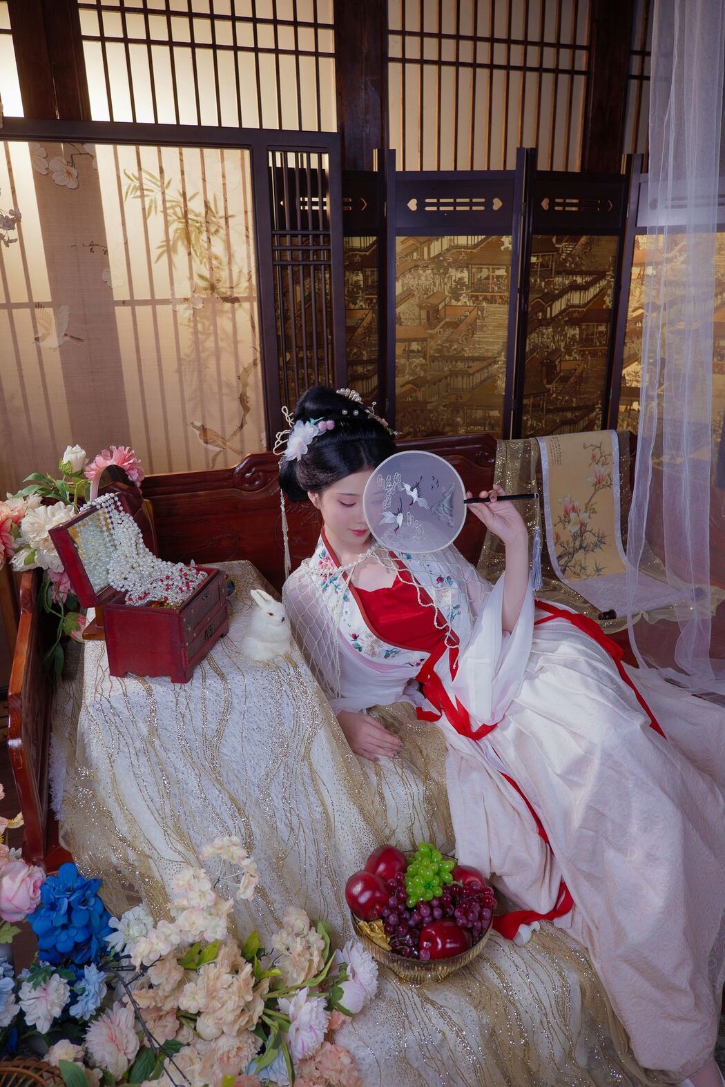 Coser@年年Nnian – 广寒宫 (81P)