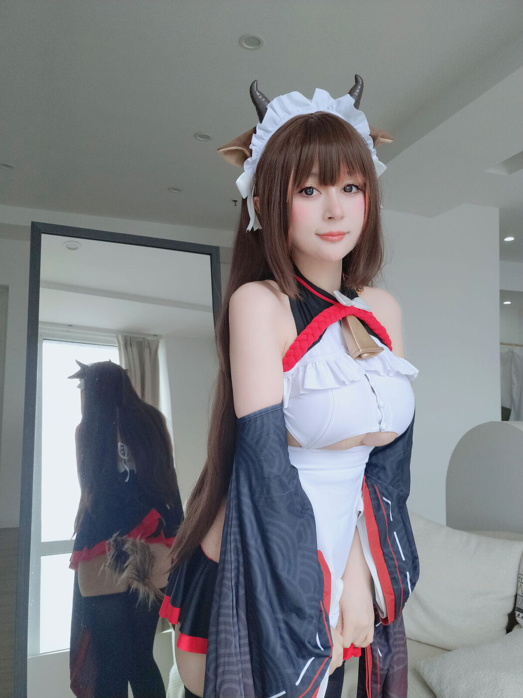 Coser@白银81 &#8211; 碧蓝航线 樫野 Part01 (47P &#8211; 3V)