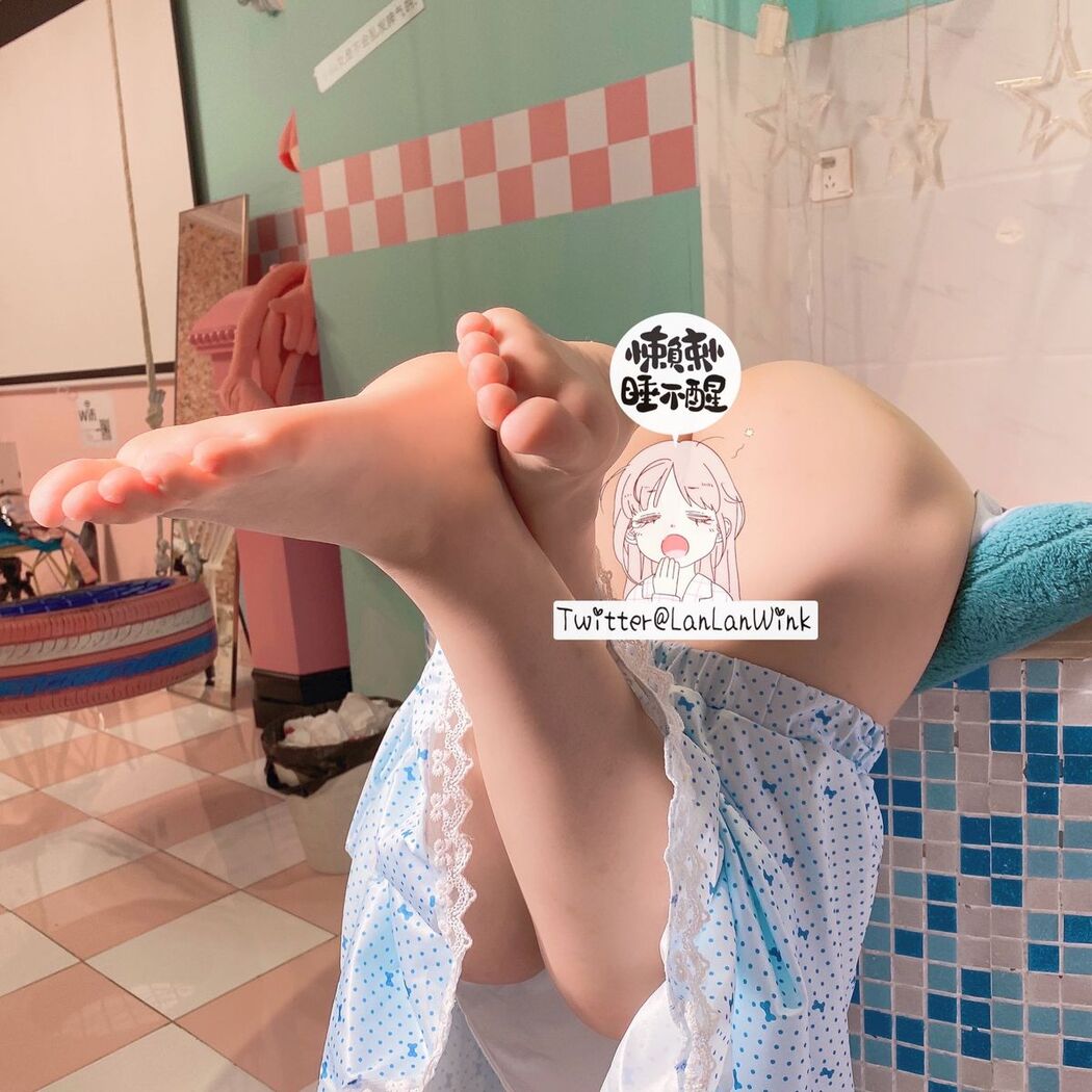 Coser@懒懒睡不醒 &#8211; 和闺蜜一起弹力摇 Part6 (45P)
