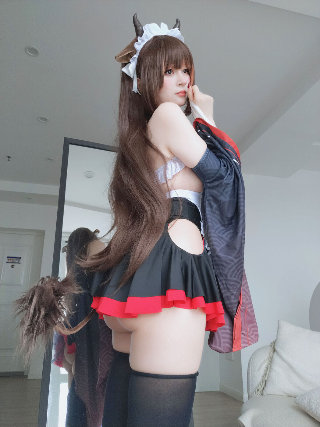 Coser@白银81 &#8211; 碧蓝航线 樫野 Part01 (47P &#8211; 3V)
