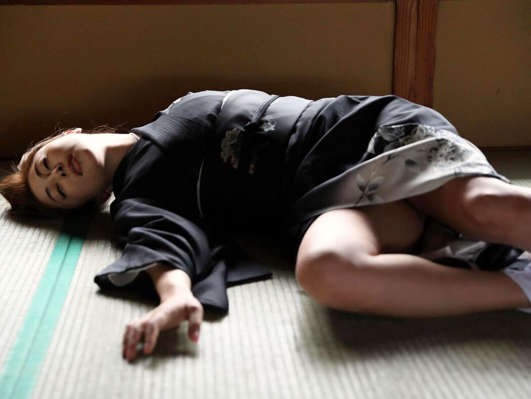 JP Atsuko Okamoto 岡元あつこ – ギュッと抱きしめて (86P)