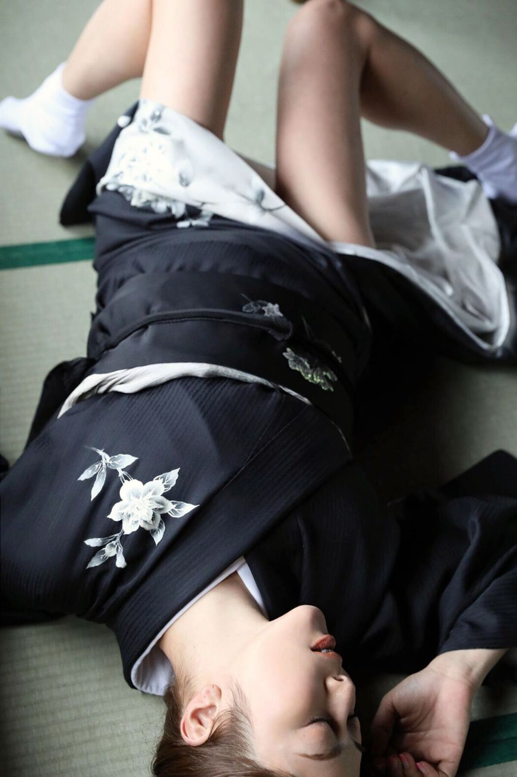 JP Atsuko Okamoto 岡元あつこ – ギュッと抱きしめて (86P)