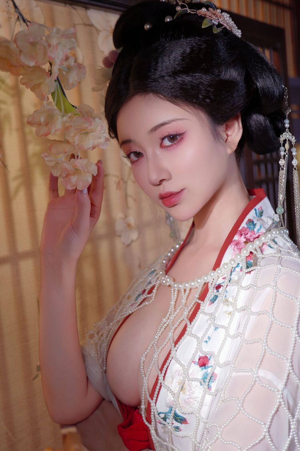 Coser@年年Nnian – 广寒宫 (81P)