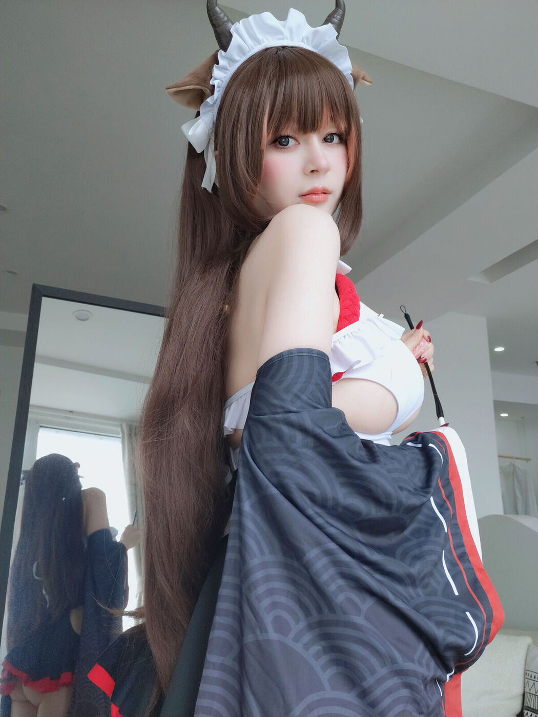 Coser@白银81 &#8211; 碧蓝航线 樫野 Part01 (47P &#8211; 3V)