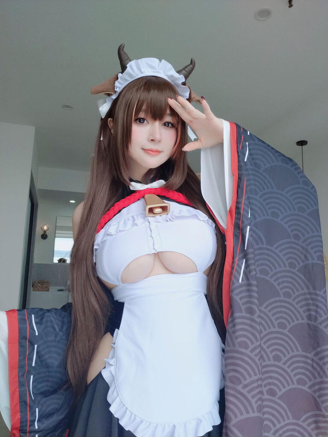 Coser@白银81 &#8211; 碧蓝航线 樫野 Part01 (47P &#8211; 3V)