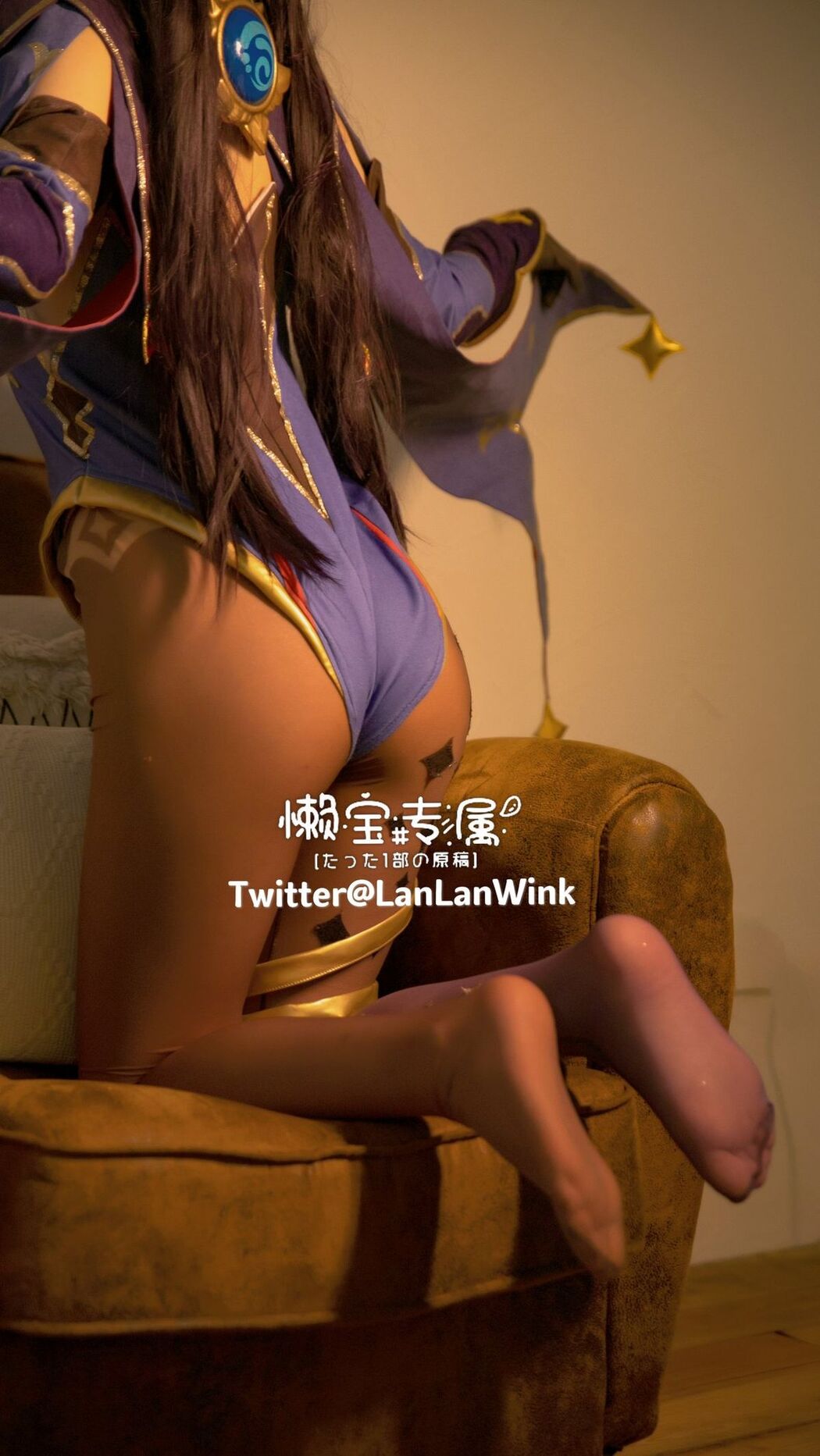 Coser@懒懒睡不醒 &#8211; 和闺蜜一起弹力摇 Part1 (46P &#8211; 33V)