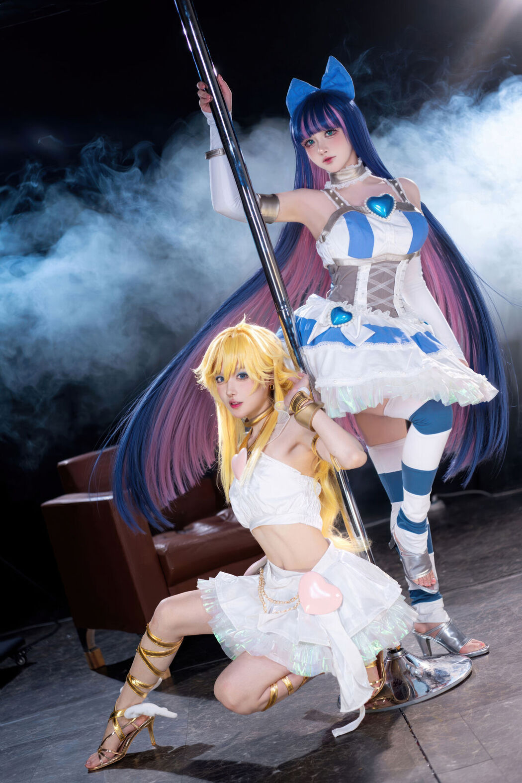 Coser@阿包也是兔娘 And 苏苏苏Sofia &#8211; 吊带袜天使 (34P)
