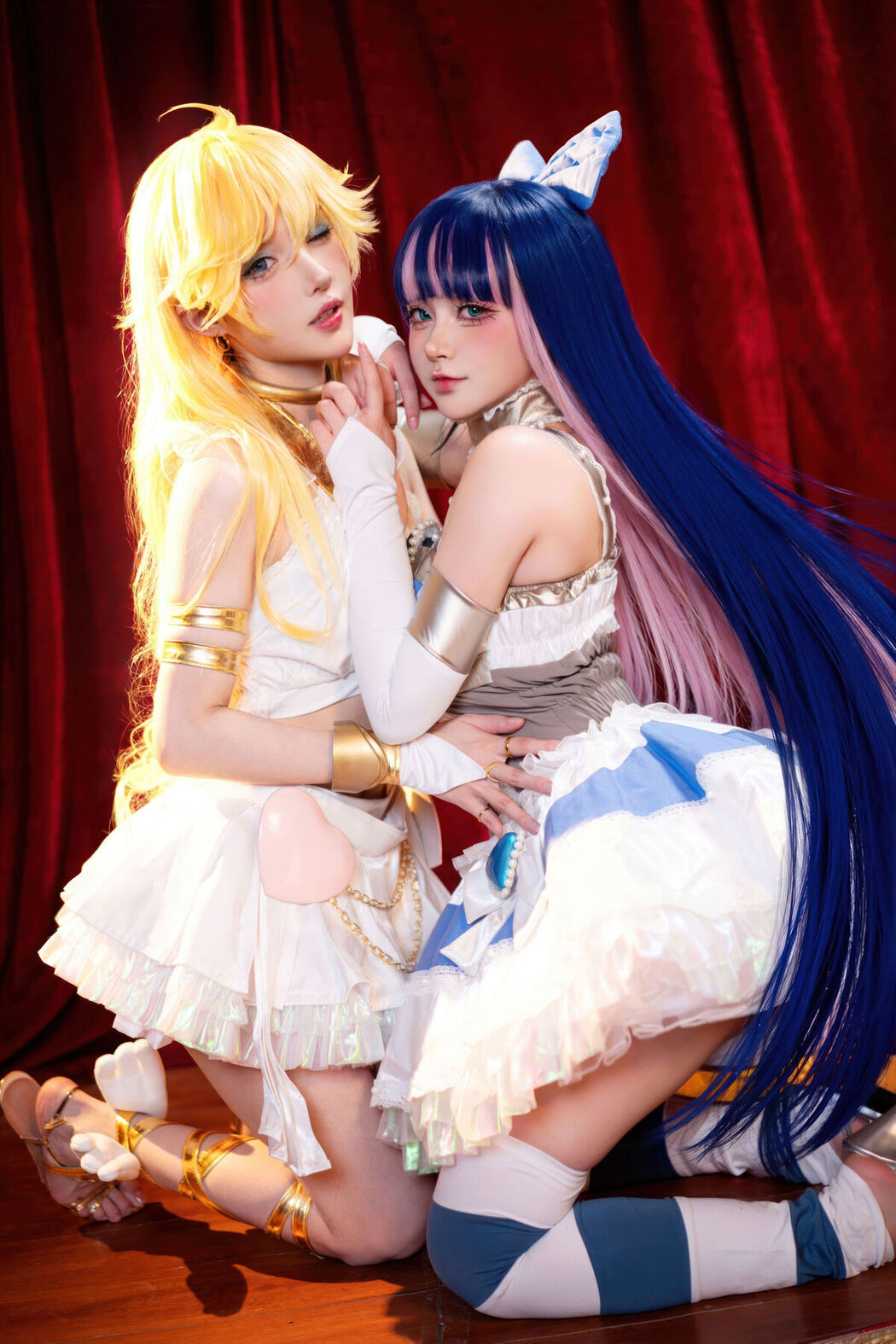 Coser@阿包也是兔娘 And 苏苏苏Sofia &#8211; 吊带袜天使 (34P)