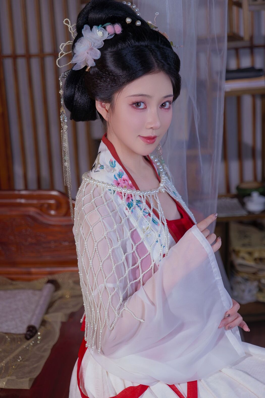 Coser@年年Nnian – 广寒宫 (81P)