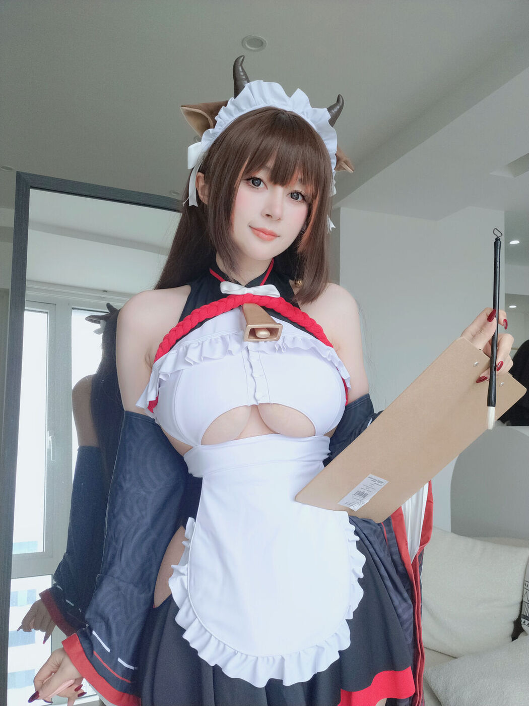 Coser@白银81 &#8211; 碧蓝航线 樫野 Part01 (47P &#8211; 3V)