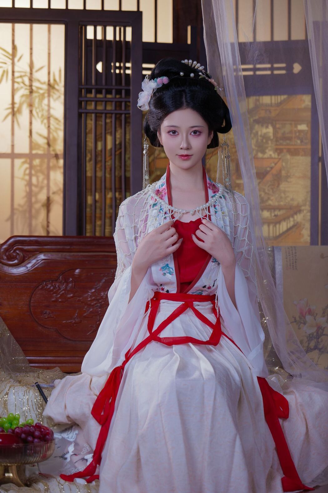 Coser@年年Nnian – 广寒宫 (81P)